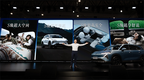 售价9.98万元起，五菱星光S 